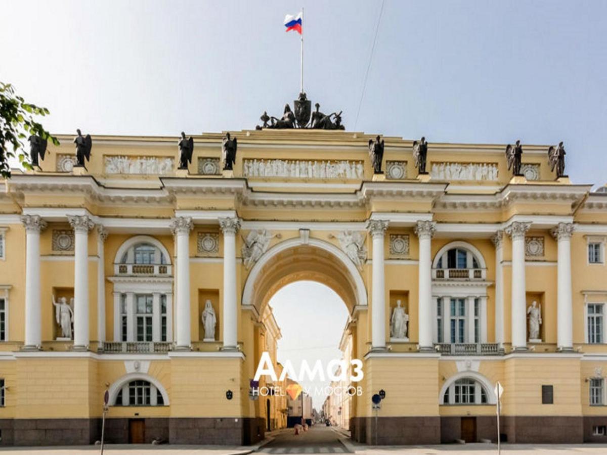 здание конституционный суд в санкт петербурге