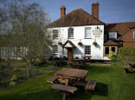The 6 Best Hotels Near Newbury Racecourse Uk Booking The Furze Bush Inn