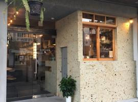 LODGER Hostel and Restaurant
