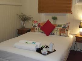 Joes Waterhole Hotel