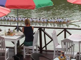 Merry Riverside Hotel