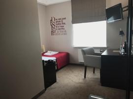 Comm Hotel
