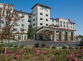 The Best Available Hotels Places To Stay Near Rohnert Park Ca Oxford Suites Sonoma Rohnert Park