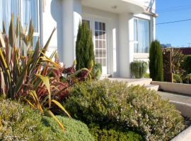 Bluff Village Guesthouse