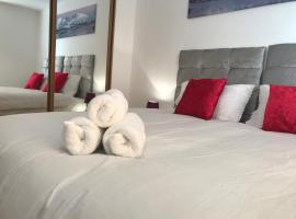 Jo Cherrydown - Lovely City Centre Serviced Flat