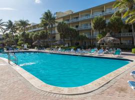 Days Hotel by Wyndham Thunderbird Beach Resort