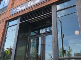 The 6 Best Hotels Near Cotton Bowl Stadium Dallas Usa Booking Featured Hotels Near Cotton Bowl Stadium Show Map Deep Ellum Hostel