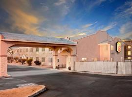 The 10 Best Joshua Tree Hotels From 84 Super 8 By Wyndham Yucca Val Joshua Tree Nat Pk Area