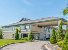 Super 8 by Wyndham Ambassador Bridge Windsor ON