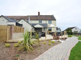The Warwick Arms