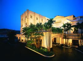 The Oberoi Grand Kolkata