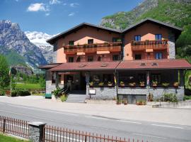 https://t-ec.bstatic.com/xdata/images/hotel/270x200/48085677.jpg?k=22f51a210f2c4572010c6c8b5a5dc85dfa76f7d117bcb6042e3ce98874e2cbb8&o=