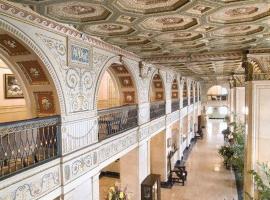 The 6 Best Hotels Near Waverly Hills Park Louisville Usa Booking Budget Hotels Near Waverly Hills Park The Brown Hotel