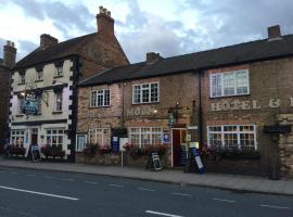 Half Moon Hotel And Restaurant