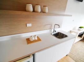 6 Best Liverpool Hotels Australia From 83 Crossroads Hotel