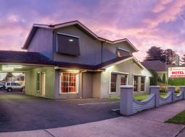 Redwood Manor Motel Apartments