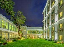 The 6 Best Hotels Near Up Diliman Philippines Booking Microtel By Wyndham Up Technohub
