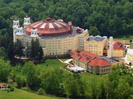 The 6 Best Hotels Near Paoli Peaks Usa Booking West Baden Springs Hotel