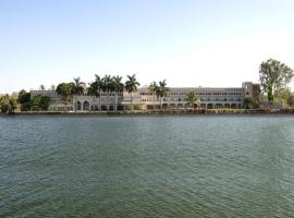 Hotel Lakend
