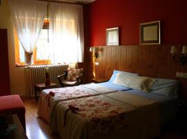 Hostal Escartín