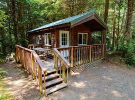 South Jetty Camping Resort Cabin 1