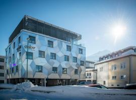 Cubo Sport & Art Hotel