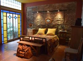 Vintage Rooms/Historical Building