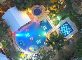 Deep Forest Garden Hotel