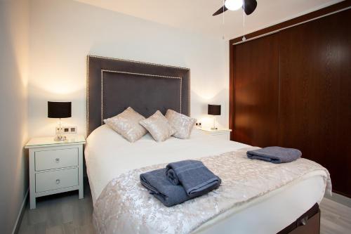4 luxury hotels in Caminito del Rey Booking.com