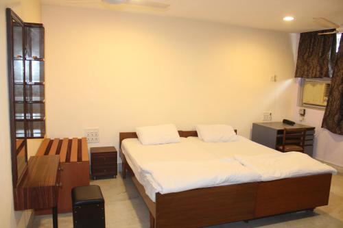 The 10 Best Apartments In Kolkata India Booking Service Apartments Park Street Calcutta