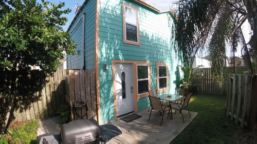 The 10 Best Pet Friendly Hotels In Galveston Usa Booking Beachside Bungalow