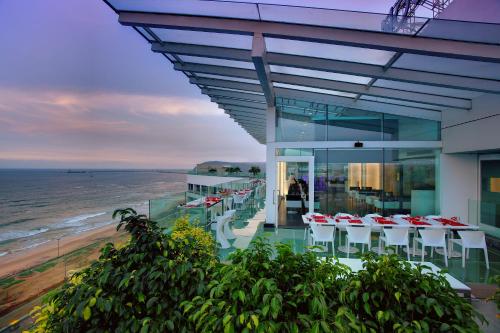 The 10 Best 5 Star Hotels In Visakhapatnam India Booking Novotel Visakhapatnam Varun Beach