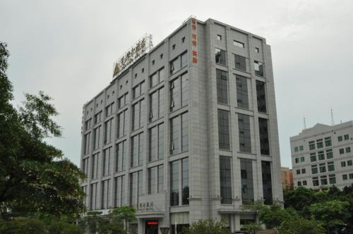 Discount  75  Off  Vienna Hotel Foshan Haiyue Branch China Bad Hotel