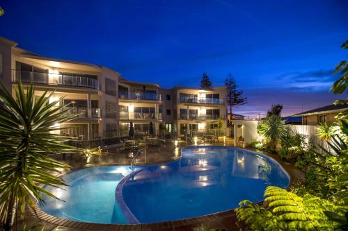 The 10 Best Hotels With Jacuzzi In Mount Maunganui New Zealand The Reef Beachfront Apartments