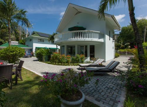 The 10 Best Hotels With Parking In Grandanse Praslin - 