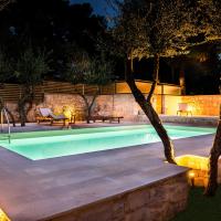 Koukounari luxury villa