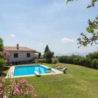 Luxurious Garden Pool Villa