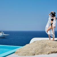 Kouros Hotel & Suites