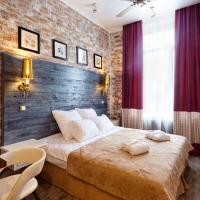 Mama Leone Hotel