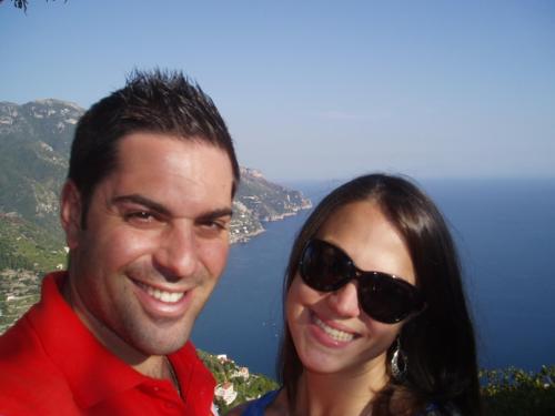Ciao, siamo Angela e Antonino!!! Sará un piacere ospitarvi a Villa Bebe'!!!!!