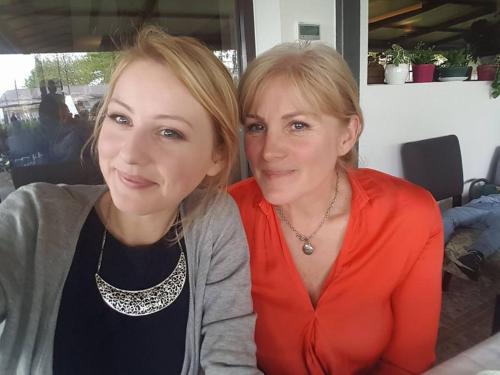 Ivana i Snjezana