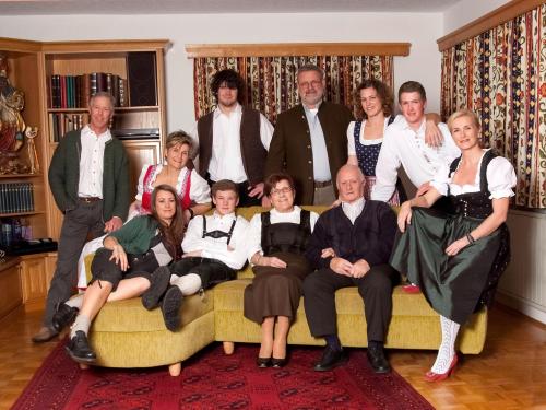 Familie WÖTZER-Pirschner-Schuster